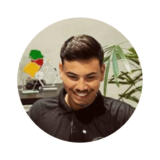 Ezequiel Bernardes – Especialista em Carreiras